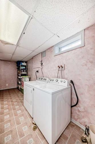 5031 Marian Road Ne, Calgary, AB - Indoor Photo Showing Laundry Room