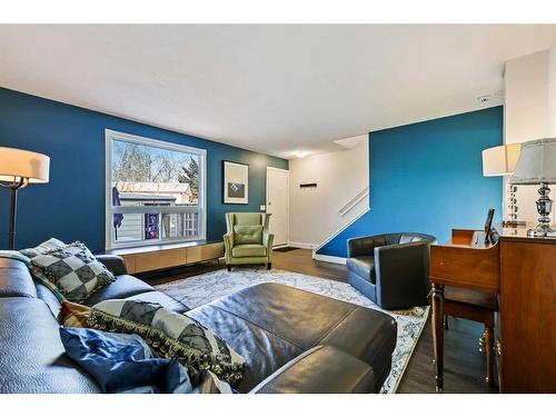 3922 Fonda Way Se, Calgary, AB - Indoor Photo Showing Bedroom