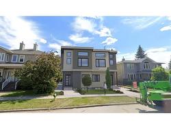 2828 24 Street NW Calgary, AB T2M 3Z3