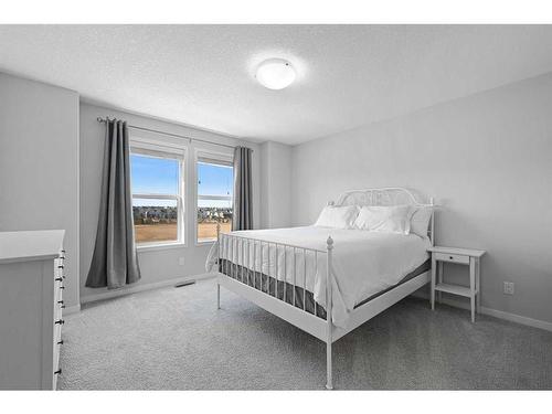 16 Howse Drive Ne, Calgary, AB - Indoor Photo Showing Bedroom