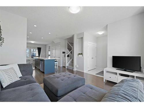 16 Howse Drive Ne, Calgary, AB - Indoor Photo Showing Living Room