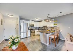 201-1001 68 Avenue SW Calgary, AB T2V 4X1