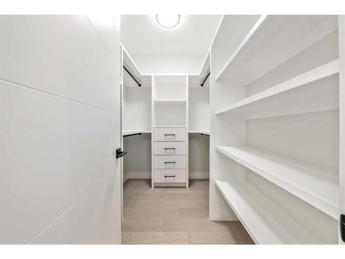 2428 23 Street Nw, Calgary, AB - Indoor With Storage