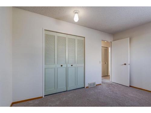 6119 Thornaby Way Nw, Calgary, AB - Indoor Photo Showing Other Room