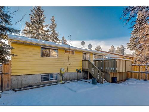 6119 Thornaby Way Nw, Calgary, AB - Outdoor With Exterior