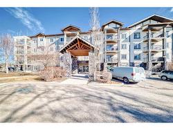 405-6315 Ranchview Drive NW Calgary, AB T3G 1B5