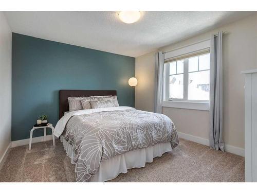 3808 Sarcee Road Sw, Calgary, AB - Indoor Photo Showing Bedroom