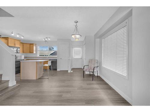 215 Copperfield Heights Se, Calgary, AB - Indoor Photo Showing Kitchen