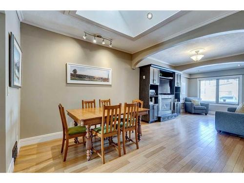 2105 Westmount Road Nw, Calgary, AB - Indoor