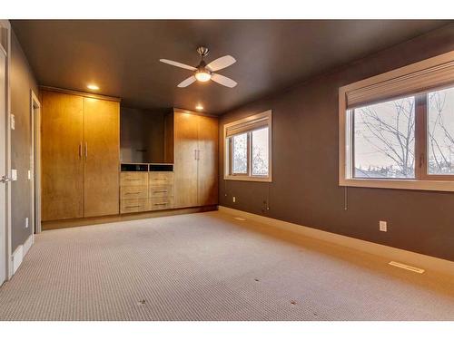 3306 21 Street Sw, Calgary, AB - Indoor Photo Showing Other Room