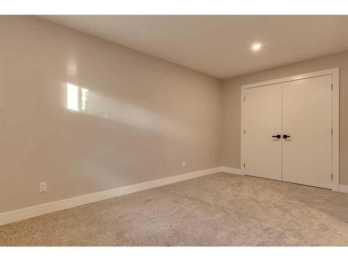 3306 21 Street Sw, Calgary, AB - Indoor Photo Showing Other Room