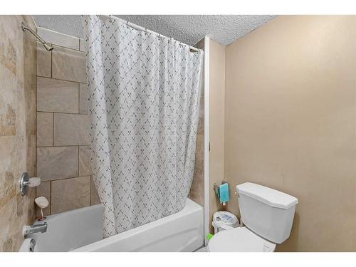 106 Cityscape Way Ne, Calgary, AB - Indoor Photo Showing Bathroom