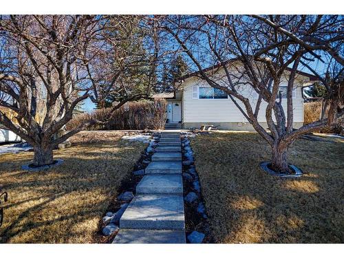 132 Silver Valley Rise Nw, Calgary, AB - Outdoor