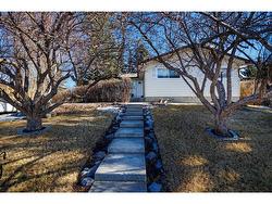 132 Silver Valley Rise NW Calgary, AB T3B 4A9