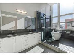 202-2717 17 Street SW Calgary, AB T2T 4N4