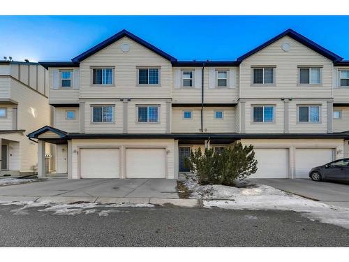 27 Copperfield Court Se, Calgary, AB - Outdoor With Facade