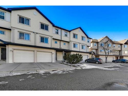 27 Copperfield Court Se, Calgary, AB - Outdoor With Facade