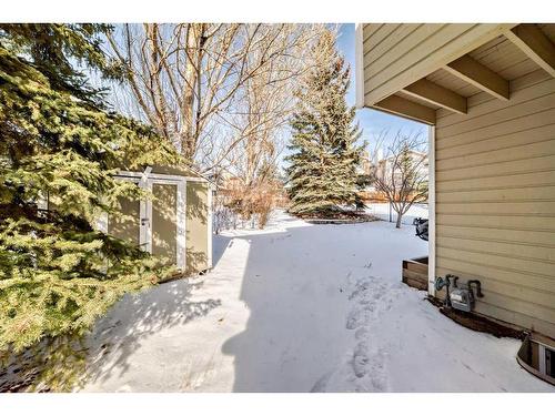 28 Hawkfield Place Nw, Calgary, AB - Outdoor