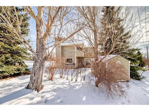 28 Hawkfield Place Nw, Calgary, AB - Outdoor