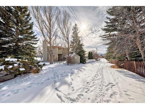 28 Hawkfield Place Nw, Calgary, AB - Outdoor