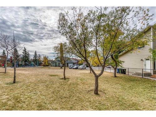 28 Hawkfield Place Nw, Calgary, AB - Outdoor