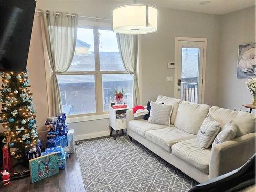 18 Sage Meadows Terrace Nw, Calgary, AB - Indoor Photo Showing Living Room