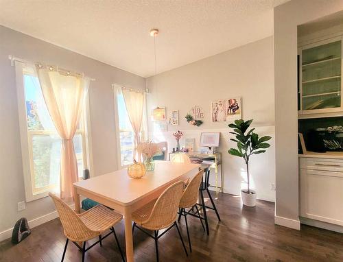 18 Sage Meadows Terrace Nw, Calgary, AB - Indoor Photo Showing Dining Room