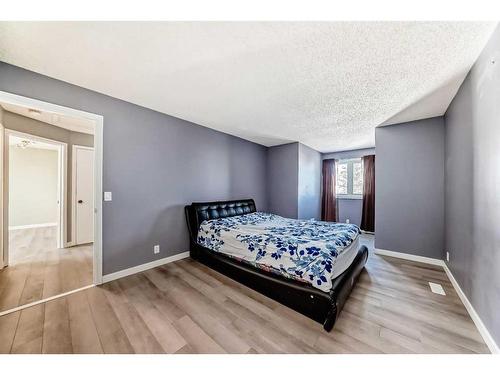 83 Ranchridge Way Nw, Calgary, AB - Indoor Photo Showing Bedroom