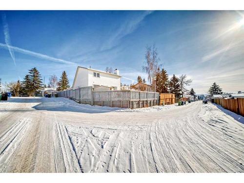 83 Ranchridge Way Nw, Calgary, AB - Outdoor