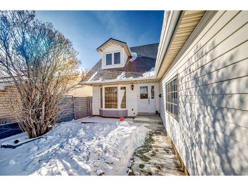 83 Ranchridge Way Nw, Calgary, AB - Outdoor