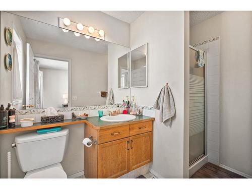 212 Tuscany Valley Way Nw, Calgary, AB - Indoor Photo Showing Bathroom