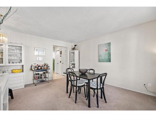 212 Tuscany Valley Way Nw, Calgary, AB - Indoor Photo Showing Dining Room