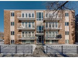 201-1534 15 Avenue SW Calgary, AB T3C 0X9