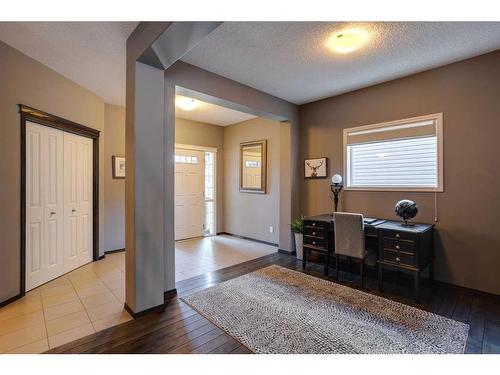 692 New Brighton Drive Se, Calgary, AB - Indoor Photo Showing Other Room