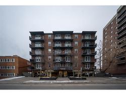 401-605 14 Avenue SW Calgary, AB T2R 0M9