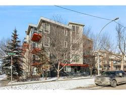 302-805 4 Street NE Calgary, AB T2E 3S9