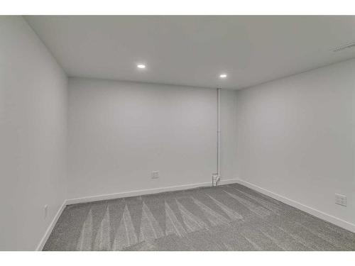 72 Mckenna Way Se, Calgary, AB - Indoor Photo Showing Other Room