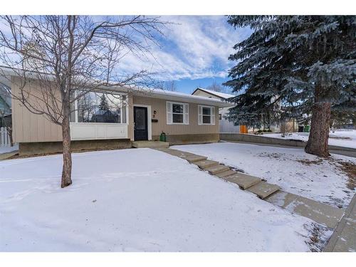 8 Oakvale Place Sw, Calgary, AB - Outdoor