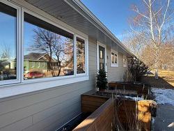 75 Windermere Road SW Calgary, AB T3C 3K6