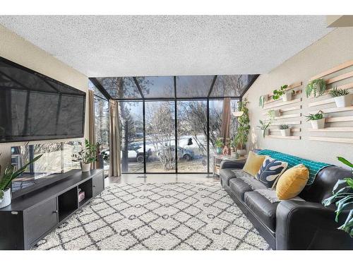 39 Ranch Glen Drive Nw, Calgary, AB - Indoor