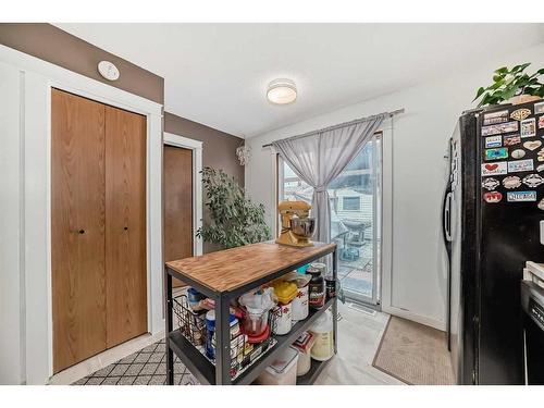 247 Martindale Boulevard Ne, Calgary, AB - Indoor