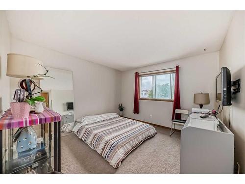 247 Martindale Boulevard Ne, Calgary, AB - Indoor Photo Showing Bedroom