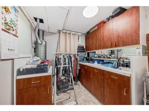 247 Martindale Boulevard Ne, Calgary, AB - Indoor Photo Showing Kitchen