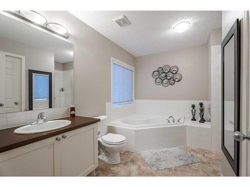 98 Everwoods Link Sw, Calgary, AB - Indoor Photo Showing Bathroom