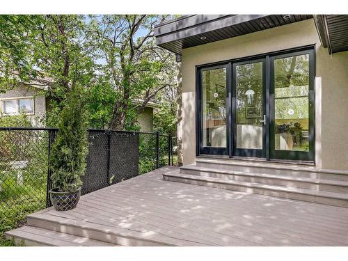 414 Wildwood Drive Sw, Calgary, AB - Outdoor With Deck Patio Veranda With Exterior