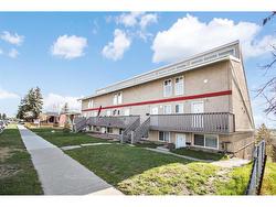 13-3726 Centre Street NE Calgary, AB T2E 2Y3