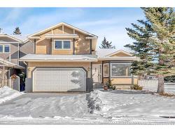 206 Woodbriar Circle SW Calgary, AB T2Y 5W9