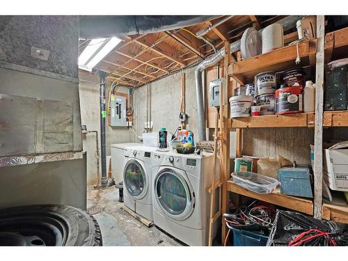 4311 7A Avenue Se, Calgary, AB - Indoor Photo Showing Laundry Room