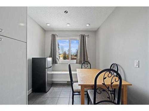 4311 7A Avenue Se, Calgary, AB - Indoor