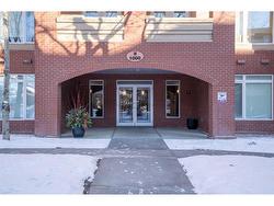 1403-24 Hemlock Crescent SW Calgary, AB T3C 2Z1